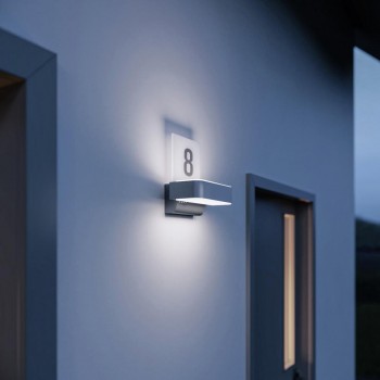 Sensor-switched LED outdoor light L 820 S, Anthracite, 5m, 9.8W, 3000K, 679lm, IP44, 160° Steinel